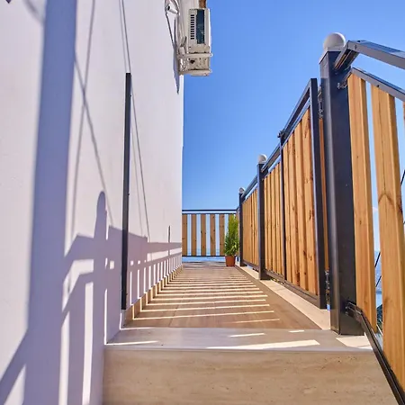 Christine's Seaview By Corfuescapes Lägenhet *