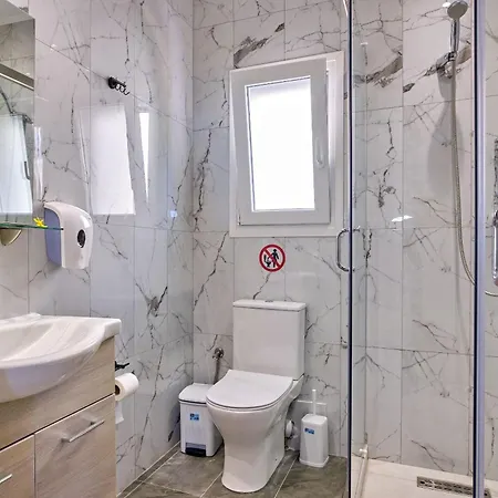 Lägenhet Christine's Seaview By Corfuescapes Spartylas